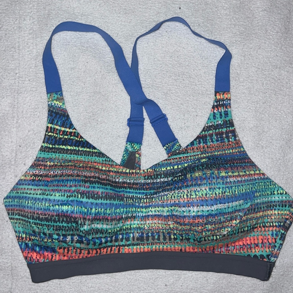 Victoria Sport Sports Bra